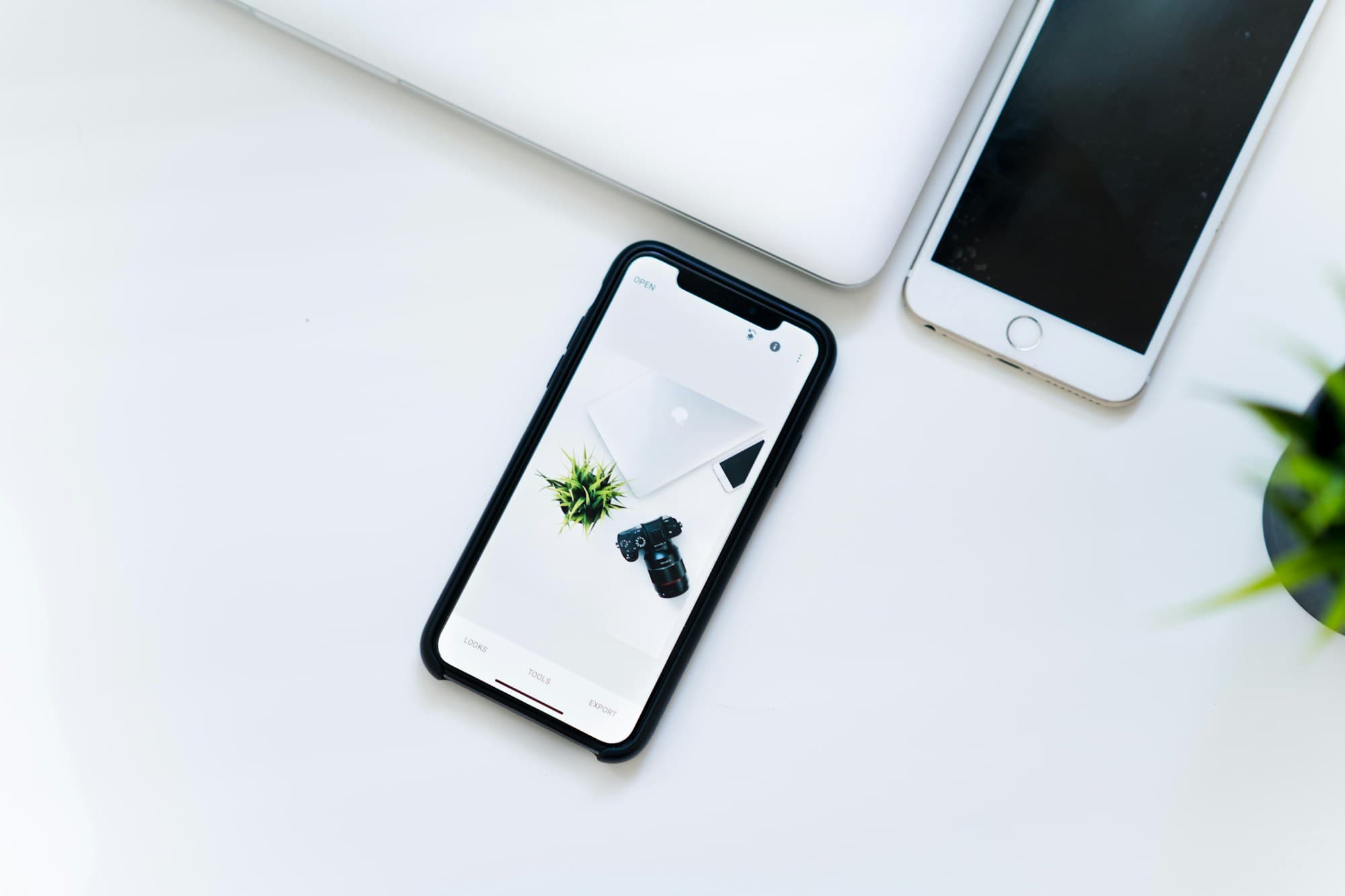 Mobile Phones & Accessories